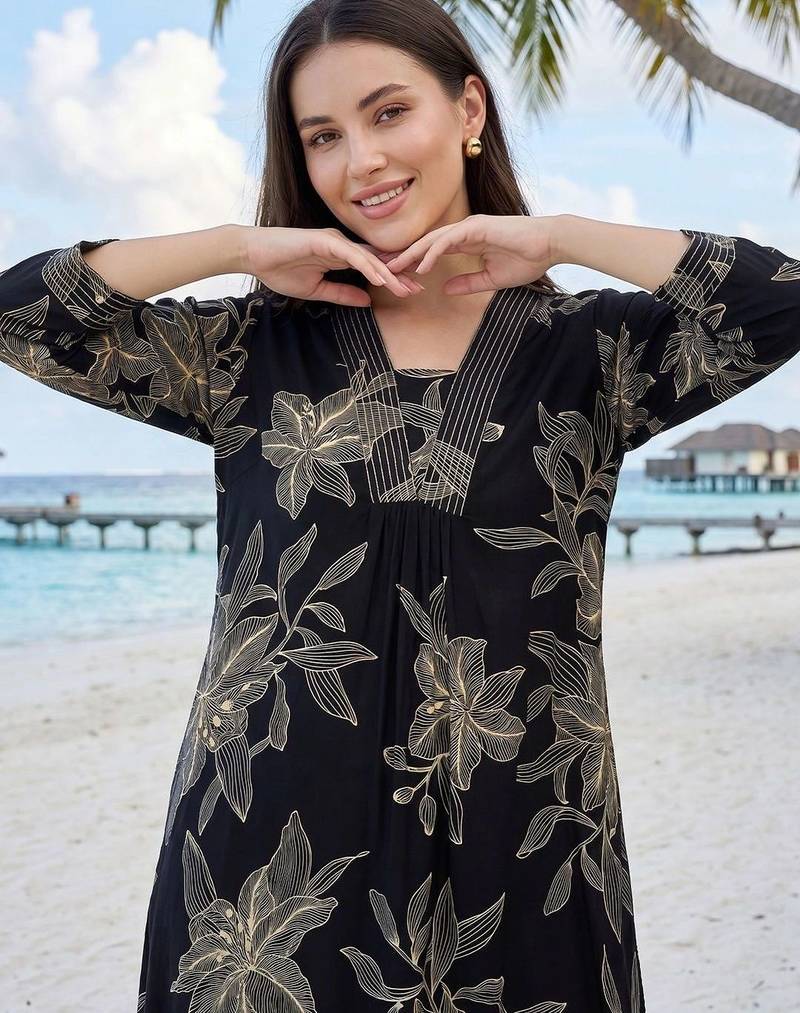 Women Floral Printed Regular Kurta with Trousers