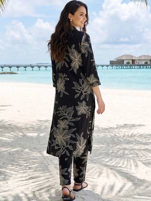 Women Floral Printed Regular Kurta with Trousers 4