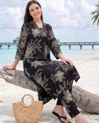 Women Floral Printed Regular Kurta with Trousers 5