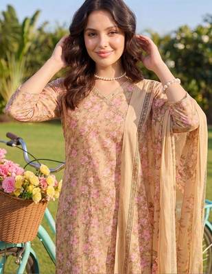 Women Floral Printed Regular Pure Cotton Kurta with Trousers & With Dupatta 2