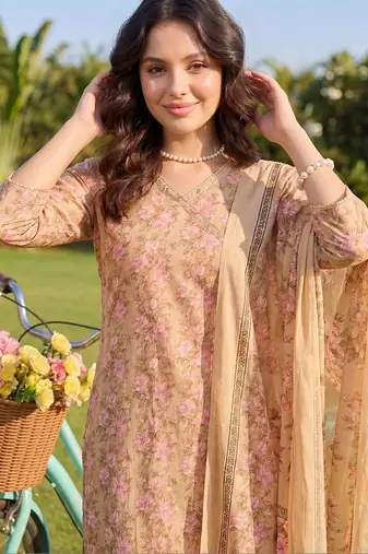 Women Floral Printed Regular Pure Cotton Kurta with Trousers & With Dupatta