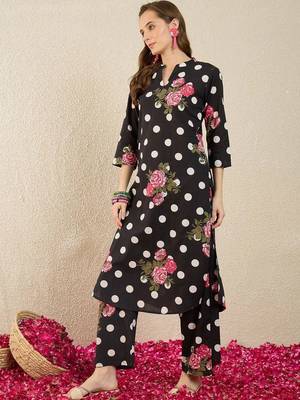 Women Floral Printed Regular Pure Cotton Kurta with Pyjamas 3