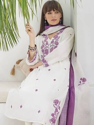 Women Floral Embroidered Regular Thread Work Kurta with Trousers & With Dupatta 5