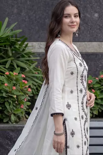 Women Ethnic Motifs Embroidered Regular Thread Work Kurta with Trousers & With Dupatta