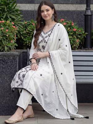 Women Ethnic Motifs Embroidered Regular Thread Work Kurta with Trousers & With Dupatta 5