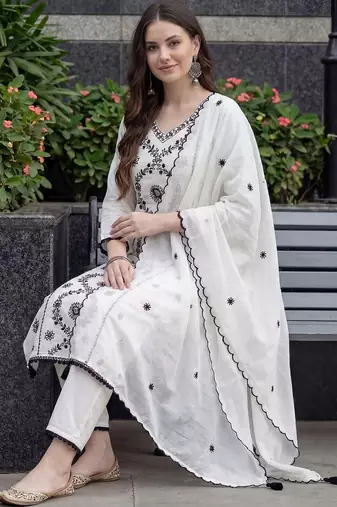 Women Ethnic Motifs Embroidered Regular Thread Work Kurta with Trousers & With Dupatta