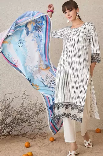 Women Ethnic Motifs Printed Regular Kurta with Trousers & With Dupatta