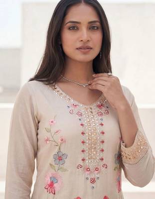Women Floral Embroidered Regular Mirror Work Kurta with Trousers & With Dupatta 2