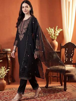 Women Ethnic Motifs Embroidered Regular Thread Work Pure Cotton Kurta with Trousers & With Dupatta 3