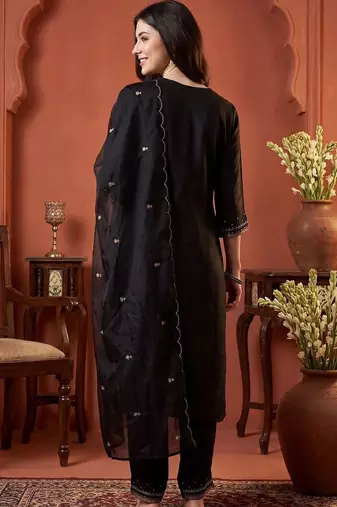 Women Ethnic Motifs Embroidered Regular Thread Work Pure Cotton Kurta with Trousers & With Dupatta