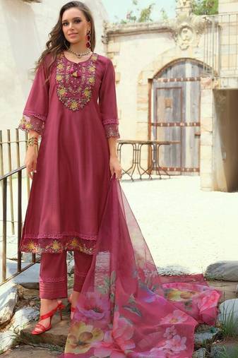 Women Ethnic Motifs Embroidered Regular Thread Work Kurta with Trousers & With Dupatta