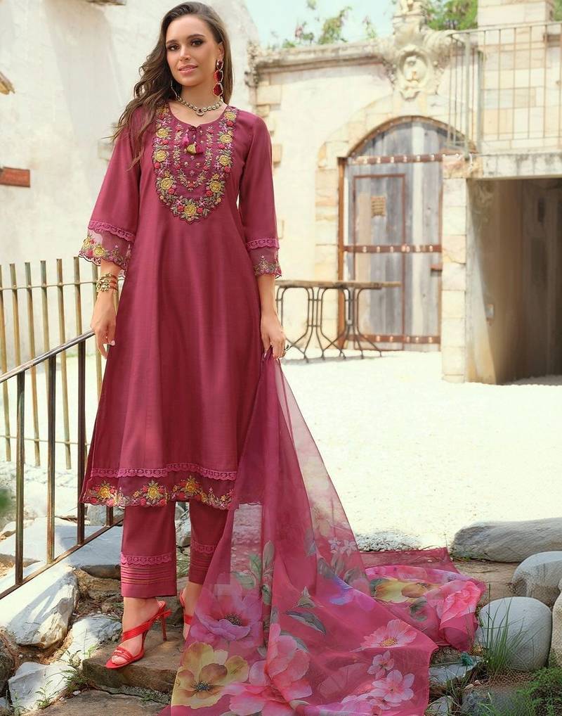 Women Ethnic Motifs Embroidered Regular Thread Work Kurta with Trousers & With Dupatta