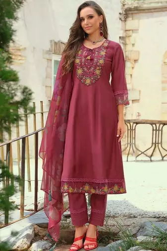 Women Ethnic Motifs Embroidered Regular Thread Work Kurta with Trousers & With Dupatta