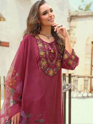 Women Ethnic Motifs Embroidered Regular Thread Work Kurta with Trousers & With Dupatta 4