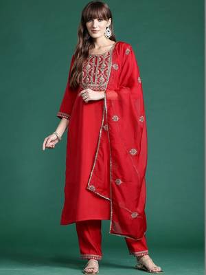Women Ethnic Motifs Embroidered Regular Liva Kurta with Trousers & With Dupatta 4