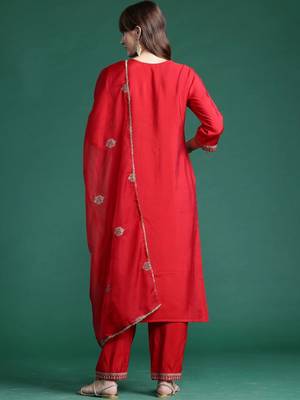 Women Ethnic Motifs Embroidered Regular Liva Kurta with Trousers & With Dupatta 5
