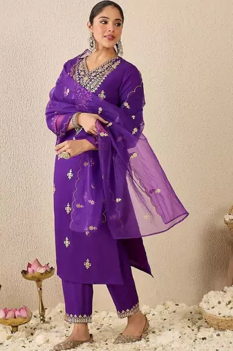 Women Ethnic Motifs Embroidered Regular Kurta with Trousers & With Dupatta