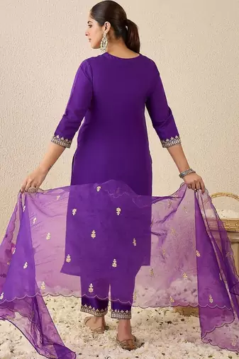 Women Ethnic Motifs Embroidered Regular Kurta with Trousers & With Dupatta