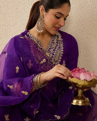 Women Ethnic Motifs Embroidered Regular Kurta with Trousers & With Dupatta 5