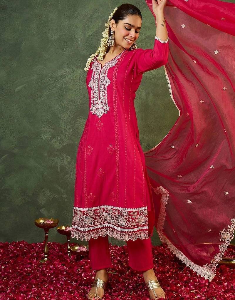 Women Ethnic Motifs Embroidered Regular Thread Work Kurta with Trousers & With Dupatta