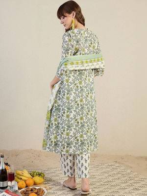 Floral Printed Empire Pure Cotton Kurta With Trousers & Dupatta 7