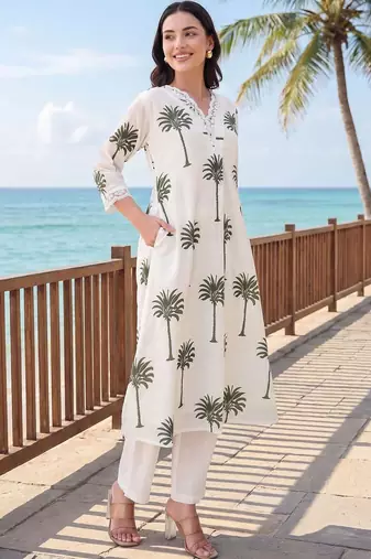 Women Ethnic Motifs Printed Regular Pure Cotton Kurta with Trousers