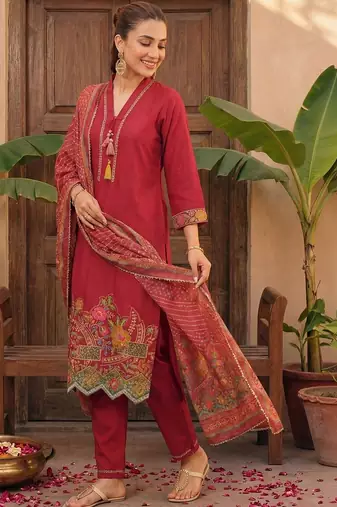 Women Ethnic Motifs Embroidered Regular Thread Work Kurta with Trousers & With Dupatta