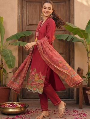 Women Ethnic Motifs Embroidered Regular Thread Work Kurta with Trousers & With Dupatta 3