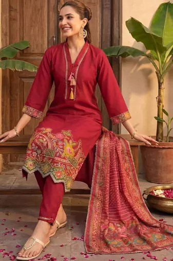 Women Ethnic Motifs Embroidered Regular Thread Work Kurta with Trousers & With Dupatta