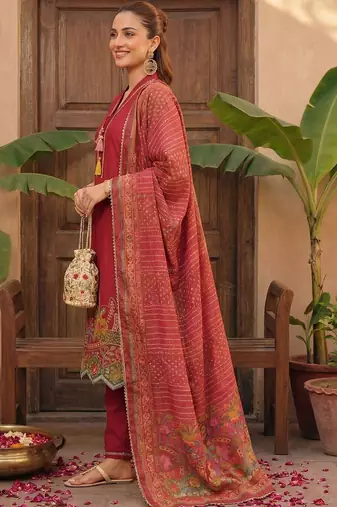 Women Ethnic Motifs Embroidered Regular Thread Work Kurta with Trousers & With Dupatta
