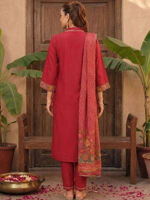 Women Ethnic Motifs Embroidered Regular Thread Work Kurta with Trousers & With Dupatta 7
