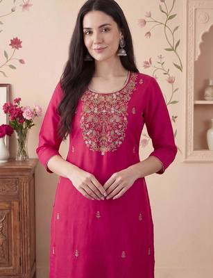 Ethnic Motifs Embroidered Thread Work Kurta With Trousers & Dupatta 2