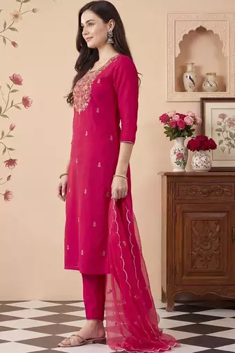 Ethnic Motifs Embroidered Thread Work Kurta With Trousers & Dupatta