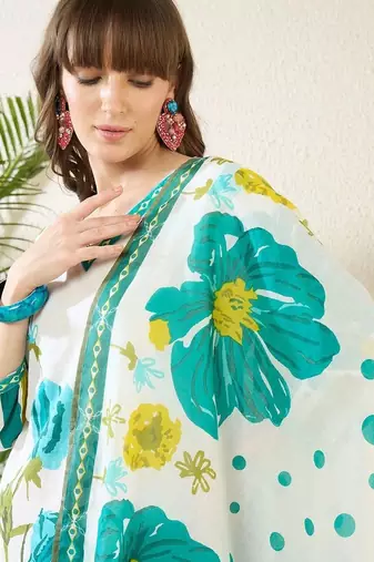 Women Floral Printed Regular Pure Cotton Kurta with Trousers & With Dupatta