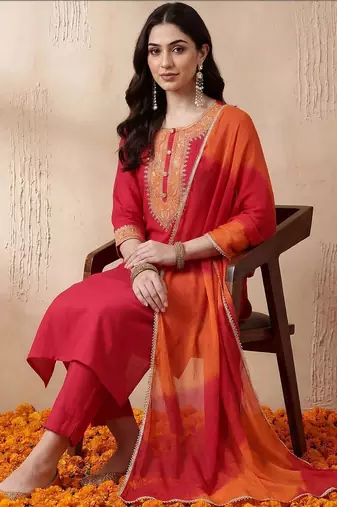 Women Ethnic Motifs Embroidered Regular Thread Work Kurta with Trousers & With Dupatta