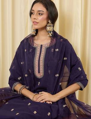 Women Ethnic Motifs Embroidered Regular Thread Work Kurta with Trousers & With Dupatta 2