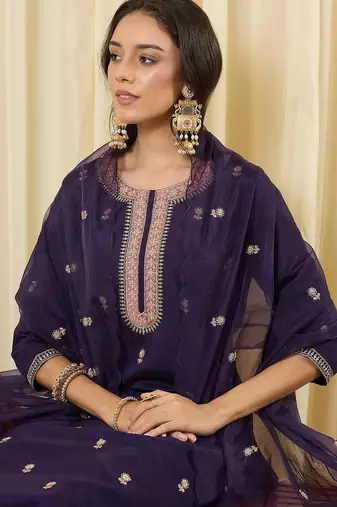 Women Ethnic Motifs Embroidered Regular Thread Work Kurta with Trousers & With Dupatta