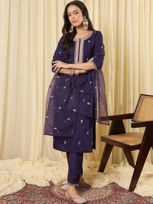 Women Ethnic Motifs Embroidered Regular Thread Work Kurta with Trousers & With Dupatta 6