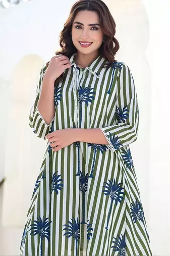 Women Printed Regular Pure Cotton Kurta with Trousers