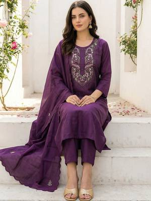 Women Ethnic Motifs Embroidered Regular Thread Work Kurta with Trousers & With Dupatta 2