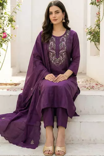 Women Ethnic Motifs Embroidered Regular Thread Work Kurta with Trousers & With Dupatta
