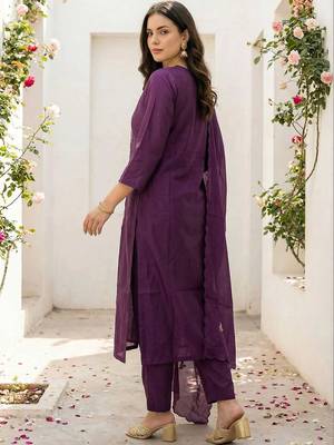 Women Ethnic Motifs Embroidered Regular Thread Work Kurta with Trousers & With Dupatta 5