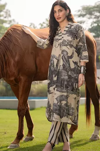 Women Printed Regular Linen Kurta with Trousers
