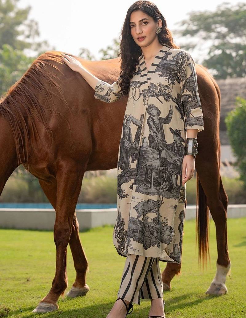 Women Printed Regular Linen Kurta with Trousers