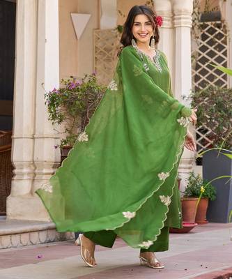 Embroidery Viscose Chanderi Fabric Straight Kurta Pant and Dupatta Set 3