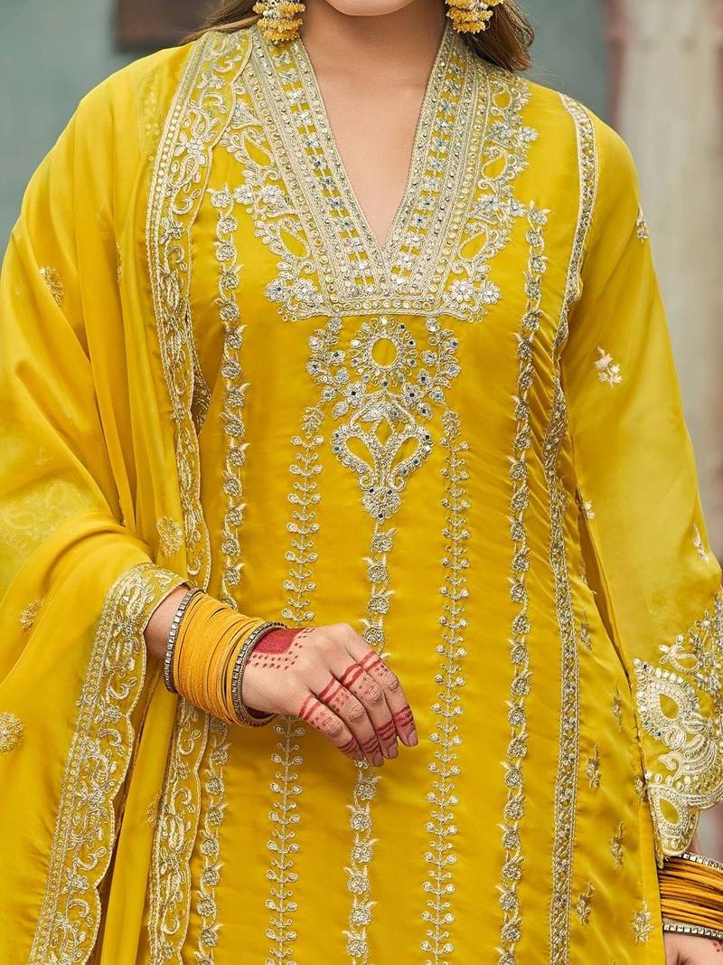 Women Ethnic Motifs Embroidered Regular Thread Work Kurta with Trousers & With Dupatta