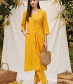 Women Dyed Regular Kurta with Trousers