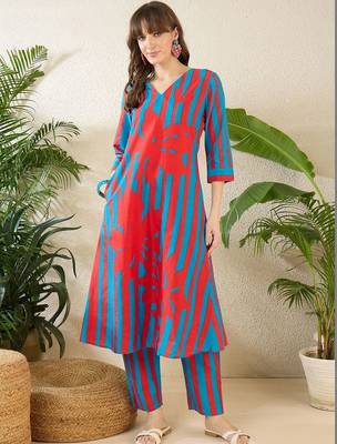 Women Printed Regular Pure Cotton Kurta with Trousers 6