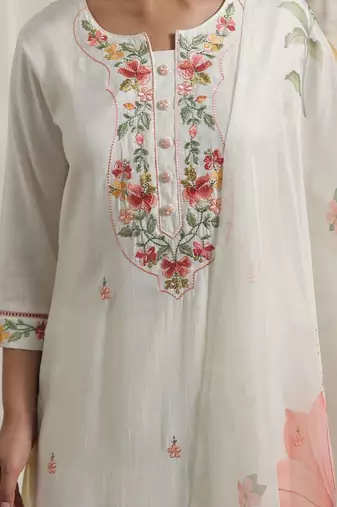 Women Floral Embroidered Regular Thread Work Kurta with Trousers & With Dupatta