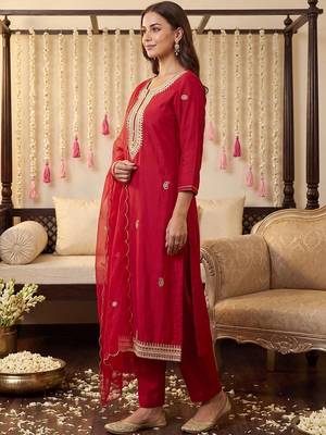 Women Ethnic Motifs Embroidered Regular Kurta with Trousers & With Dupatta 3